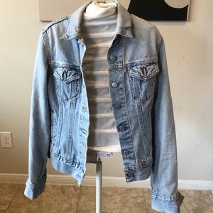 Levi’s Light-wash Denim Jacket